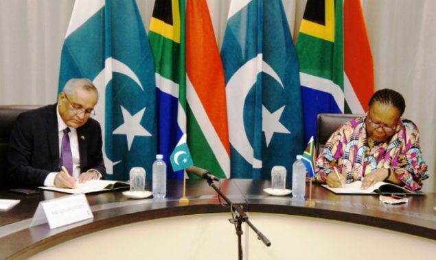 Pakistan, South Africa sign agreement to establish joint commission
