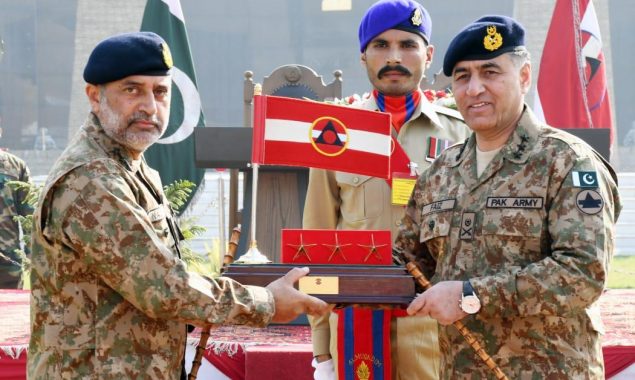 Lt Gen Faiz Hameed takes charge of Peshawar Corps