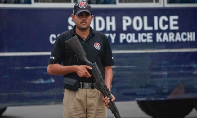 Karachi police arrest nine suspects, including seven gangsters