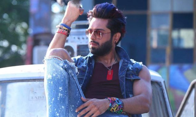 Fahad Mustafa tells bloggers to put their reviews on hold