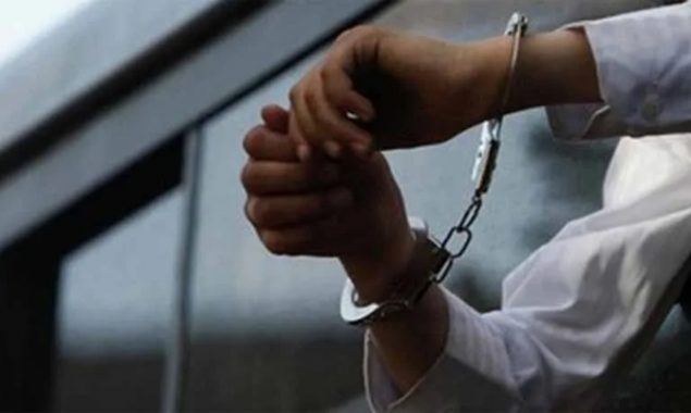 Sindh Rangers arrest seven drug peddlers from Karachi’s Orangi Town
