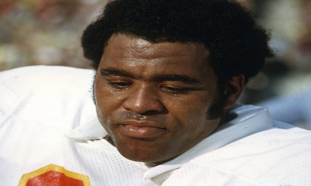 Chiefs great Culp dies after battle with cancer