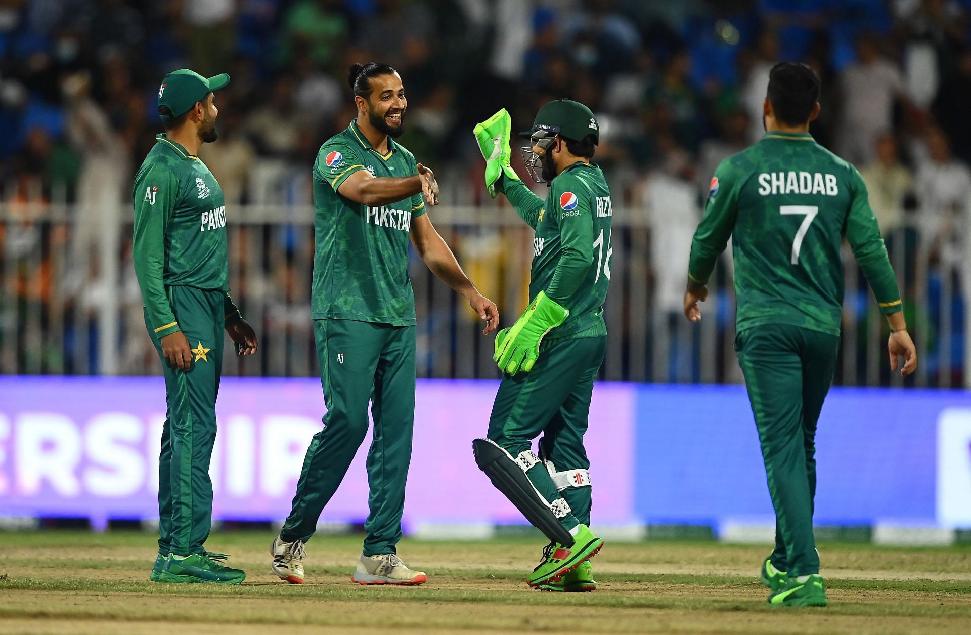 Unbeaten Pakistan eye final spot as they take on mighty Aussies