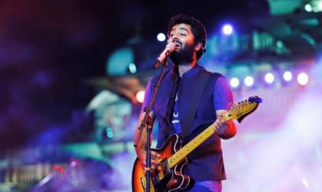 Arijit Singh shares who his favourite Pakistani singers are, video goes viral!
