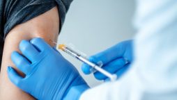 Americans urged to get vaccinated for Thanksgiving as COVID-19 cases increase