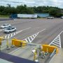 Canada tightens border control amid surging COVID cases, new variant