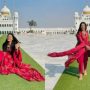 Pakistani model apologises for controversial pictures at Kartarpur