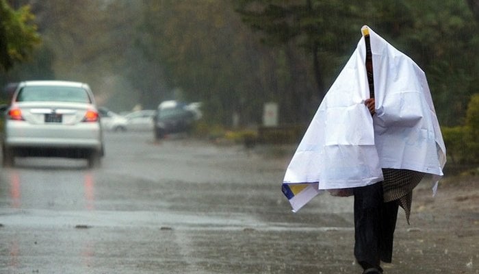 KE temporarily turns off 340 feeders during rain for caution in Karachi