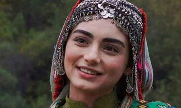 ‘Kurulus Osman’: Özge Törer aka Bala Hatun looks gorgeous in latest picture
