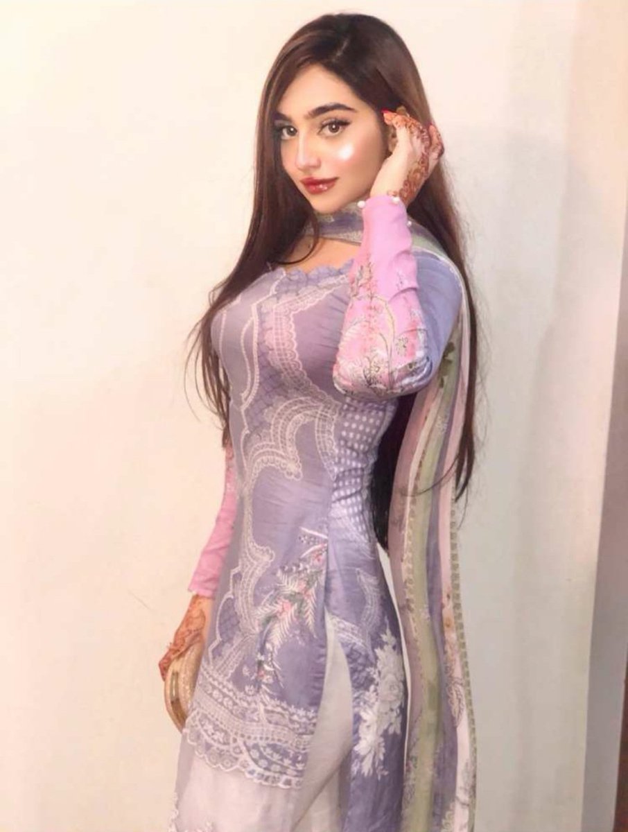 TikTok Star Fatima Tahir’s BOLD PHOTOS Leaked Online