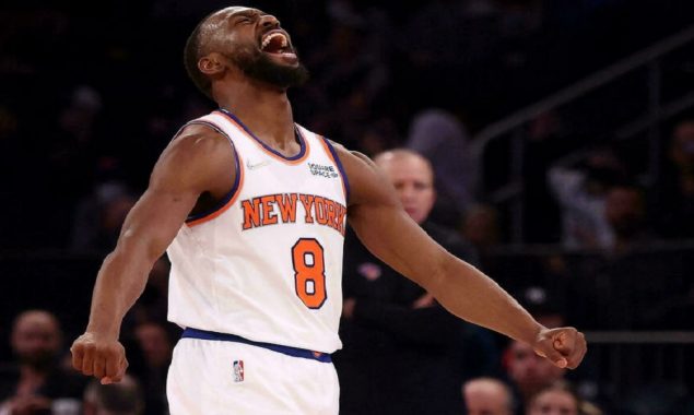 Walker’s triple-double propels Knicks to Christmas NBA win