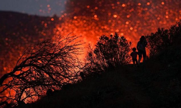 Beneath La Palma volcano, scientists collect lava ‘to learn’