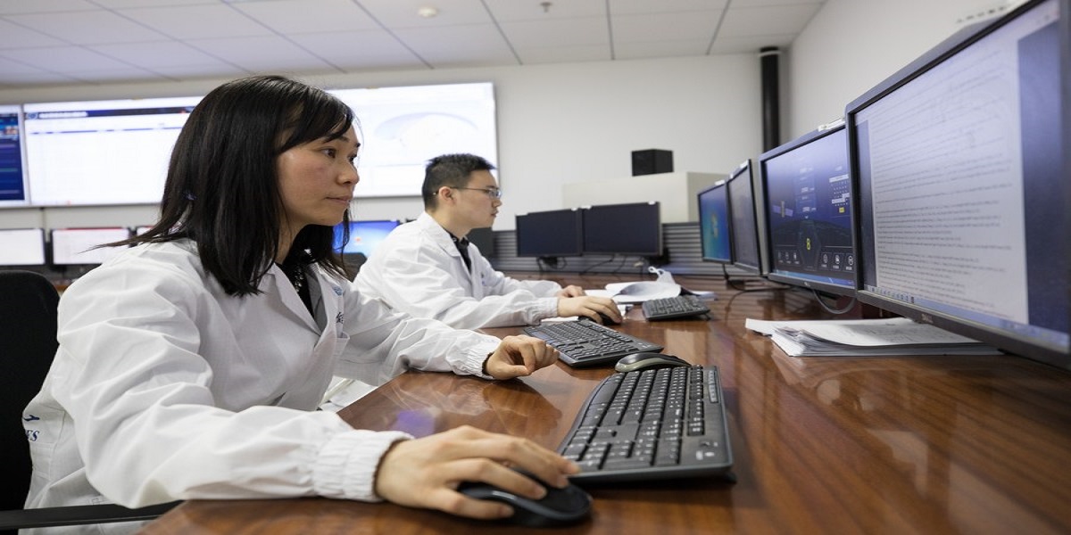 Shanghai rolls out measures to support female sci-tech talent