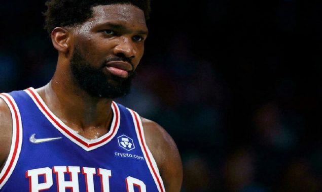 Embiid guides 76ers to win over Hornets, Giannis shines in return