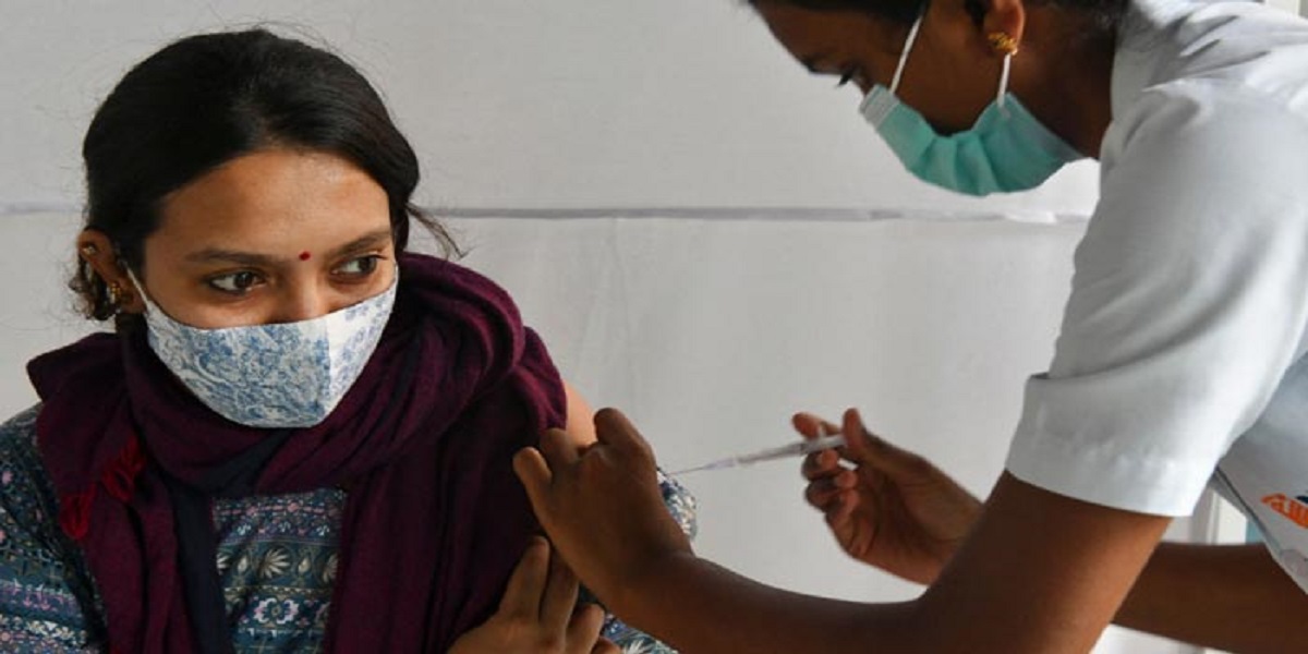 India announces first two cases of Omicron variant