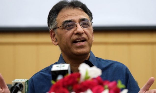No intention to impose lockdown in country for now, confirms Asad Umar