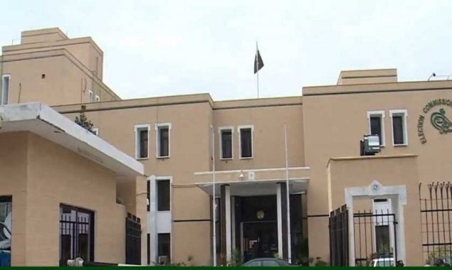331 parliamentarians including 102 of NA yet to submit financial statements to ECP