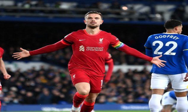 Salah stars as Liverpool thrash Everton
