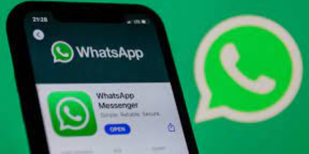 WhatsApp: Testing on groups by allowing admins to delete the messages for everyone