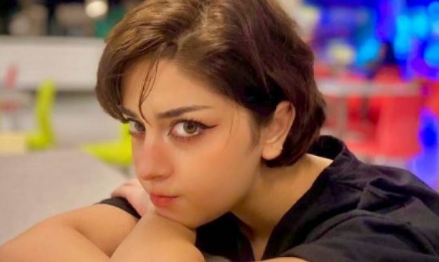 Alizeh Shah desperately waits for Biryani, see photo