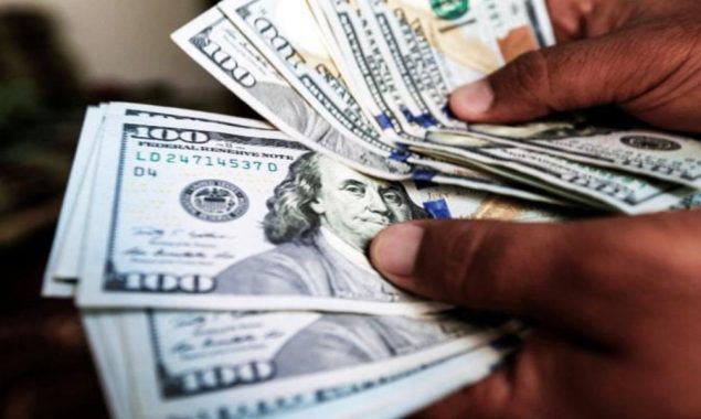 Dollar hits new peak of Rs176.77