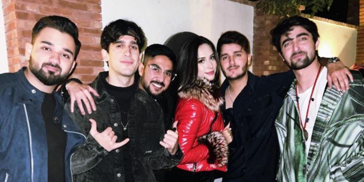 Shahveer Jafry and Ayesha Beig spotted at a party with friends
