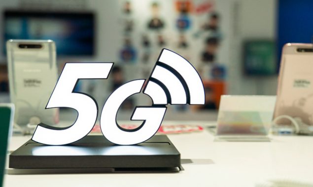 5G phones dominate China’s smartphone shipments in November