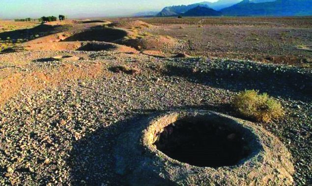 Decline and fall of Karez