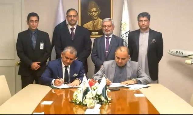 Pakistan Hindu Council, PIA pen MoU to promote religious tourism