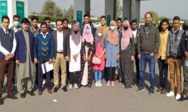 37 Sri Lankan students arrive in Pakistan for undergraduate, postgraduate courses
