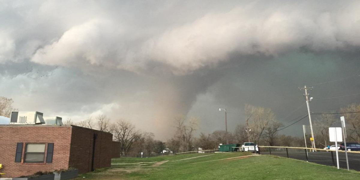 2 dead, 5 injured after tornado hits nursing home in U.S. Arkansas