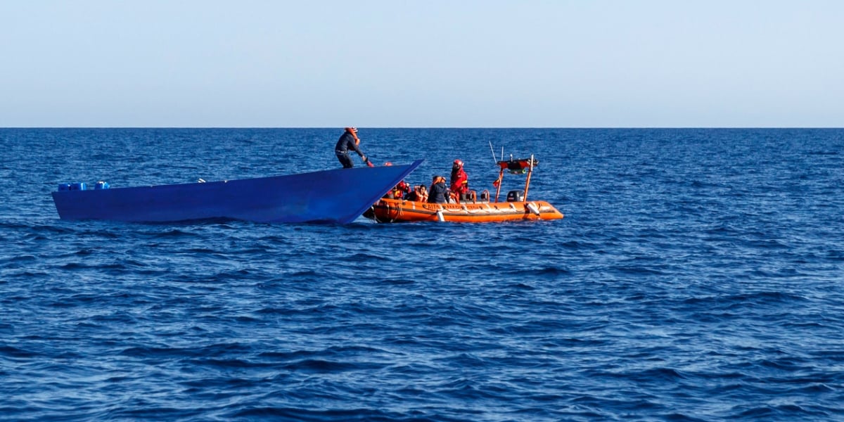 Two dead after migrant boat sinks off Cuba