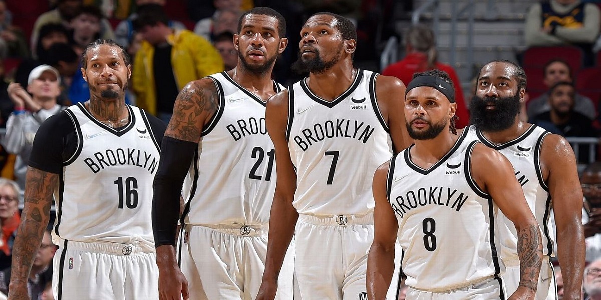 Kevin Durant, Kyrie Irving, LaMarcus Aldridge