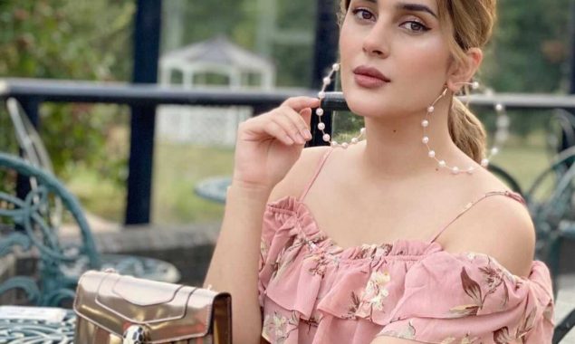 Kubra Khan Got Candid; Opens up About Having A Cancer Scare