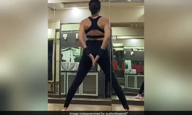 Sushmita Sen welcomes 2022 with a workout photo