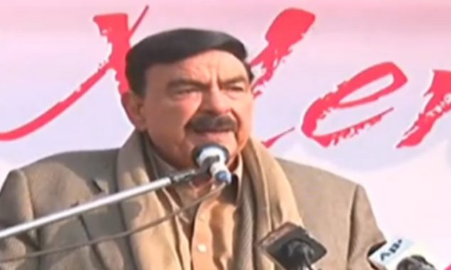 Interior Minister Sheikh Rashid promises building ‘Christian Colony’ in Islamabad