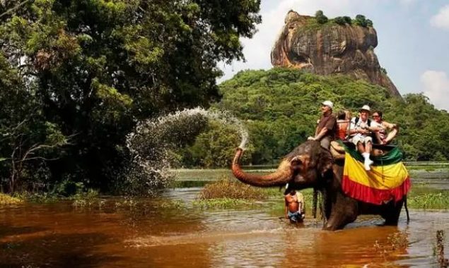 Sri Lanka logs over 150,000 tourist arrivals in 2021