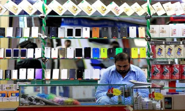 After ‘big success’ in local cell phone manufacturing, Pakistan eyes expansion into exports
