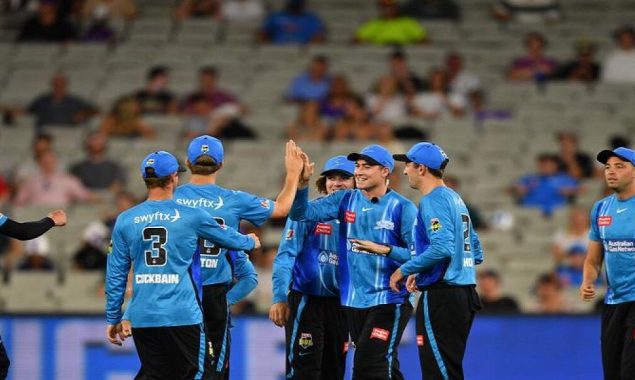 BBL 11: Harry Conway, Ian Cockbain guide Adelaide Strikers to six run win over Sydney Thunders