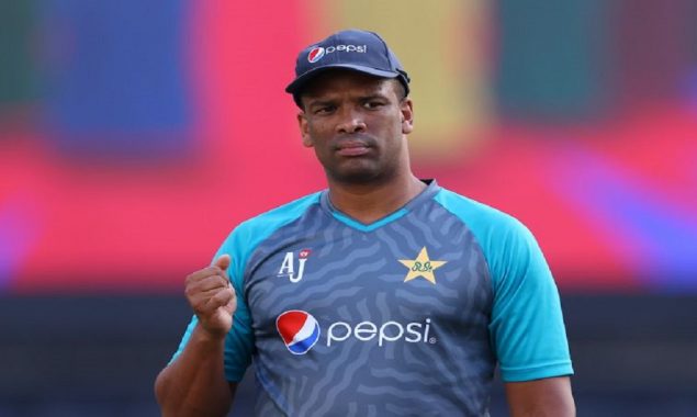 Vernon Philander is interested in continuing as a bowling consultant for Pakistan