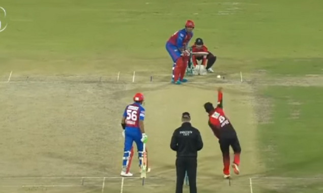 PSL 7: Sharjeel Khan bowled by Mohammad Hafeez’s magnificent delivery, watch