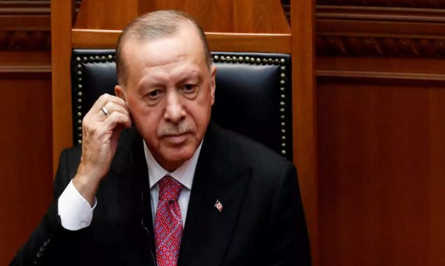 Erdogan warns Russia against invading Ukraine