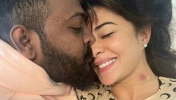 Sukesh Chandrasekhar Kisses Jacqueline Fernandez LEAKED Pictures