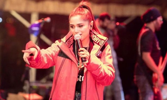 Aima Baig in hot waters for not paying income tax
