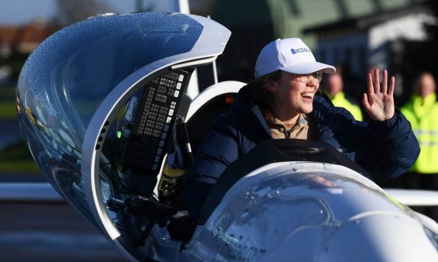 Teen pilot completes round-the-world feat