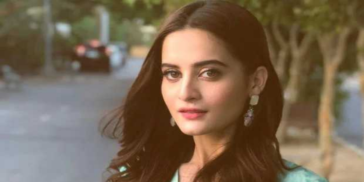 Aiman Khan celebrates 10 million followers on Instagram