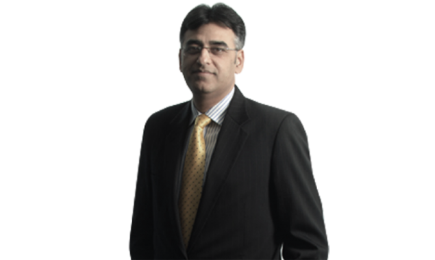 100 mn Pakistanis become fully vaccinated, says Asad Umar