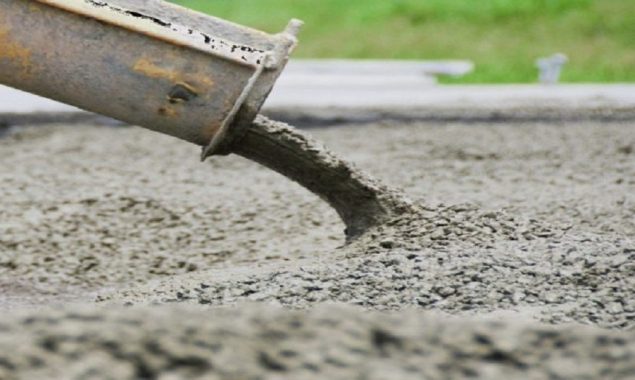 Pakistan bourse slightly up on profit taking in cement sector
