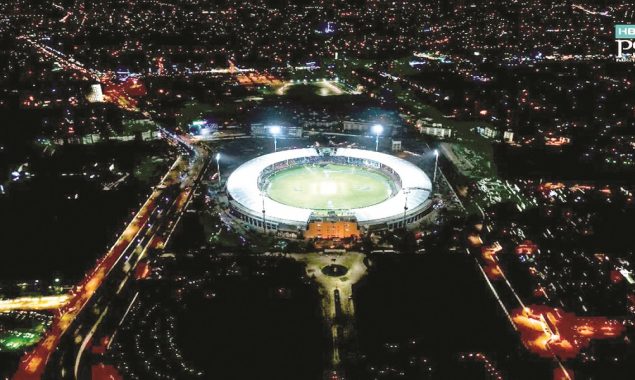 Amid rising Covid cases, PSL 7 set to kick off in Karachi