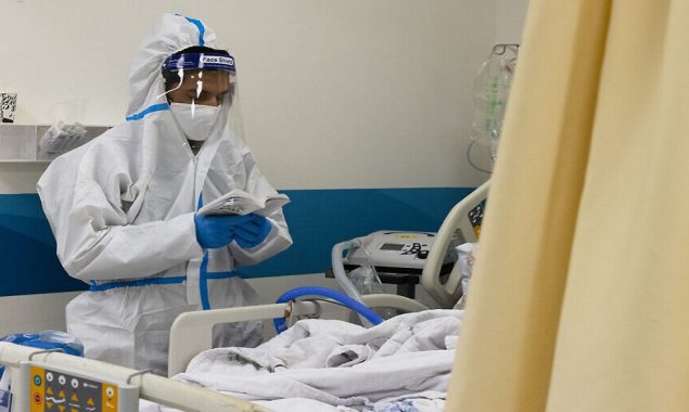 Israel reports 53,020 new COVID-19 cases, over 1,000 in serious condition